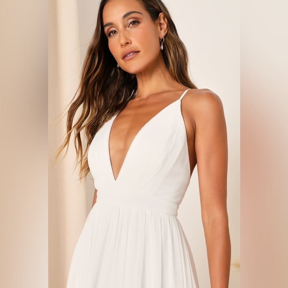 Elegant White Maxi Dress - Picture 3 of 8